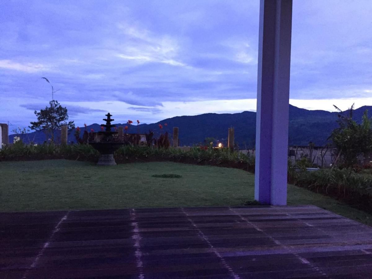 Villa Eaden Puncak Ngoại thất bức ảnh