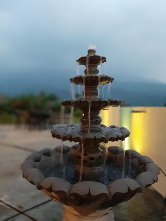 Villa Eaden Puncak Ngoại thất bức ảnh