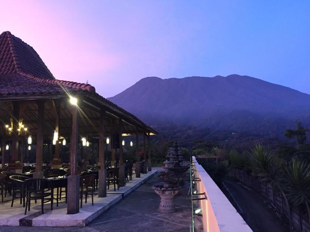 Villa Eaden Puncak Ngoại thất bức ảnh