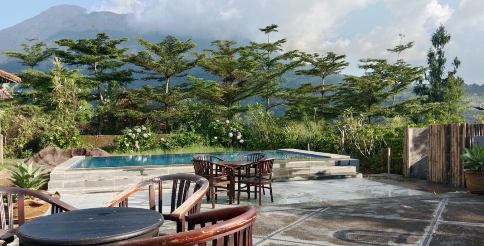 Villa Eaden Puncak Ngoại thất bức ảnh